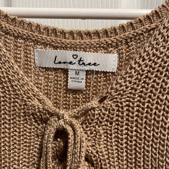 Tan knitted tank with detail in front - Picture 2 of 3